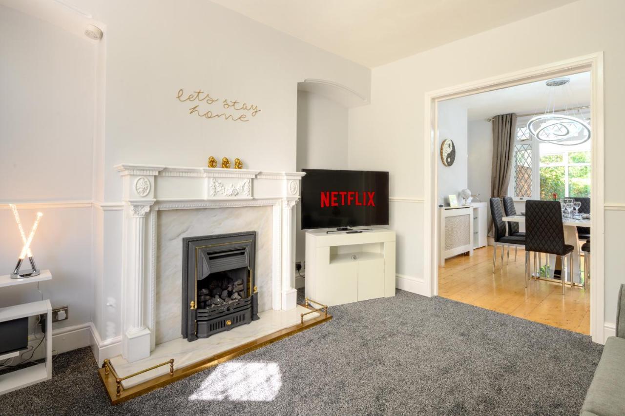 Mulberry House - Luxurious And Modern 4-Bed In Solihull Near Nec,Jlr, Airport, Resorts World, Hs2 Extérieur photo