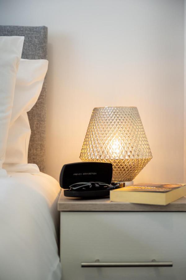 Mulberry House - Luxurious And Modern 4-Bed In Solihull Near Nec,Jlr, Airport, Resorts World, Hs2 Extérieur photo