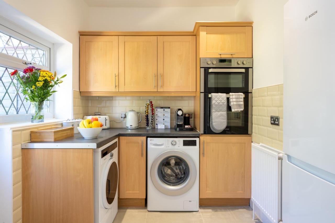 Mulberry House - Luxurious And Modern 4-Bed In Solihull Near Nec,Jlr, Airport, Resorts World, Hs2 Extérieur photo