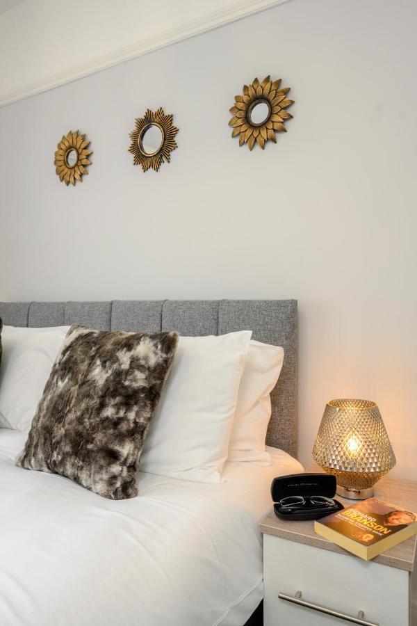 Mulberry House - Luxurious And Modern 4-Bed In Solihull Near Nec,Jlr, Airport, Resorts World, Hs2 Extérieur photo